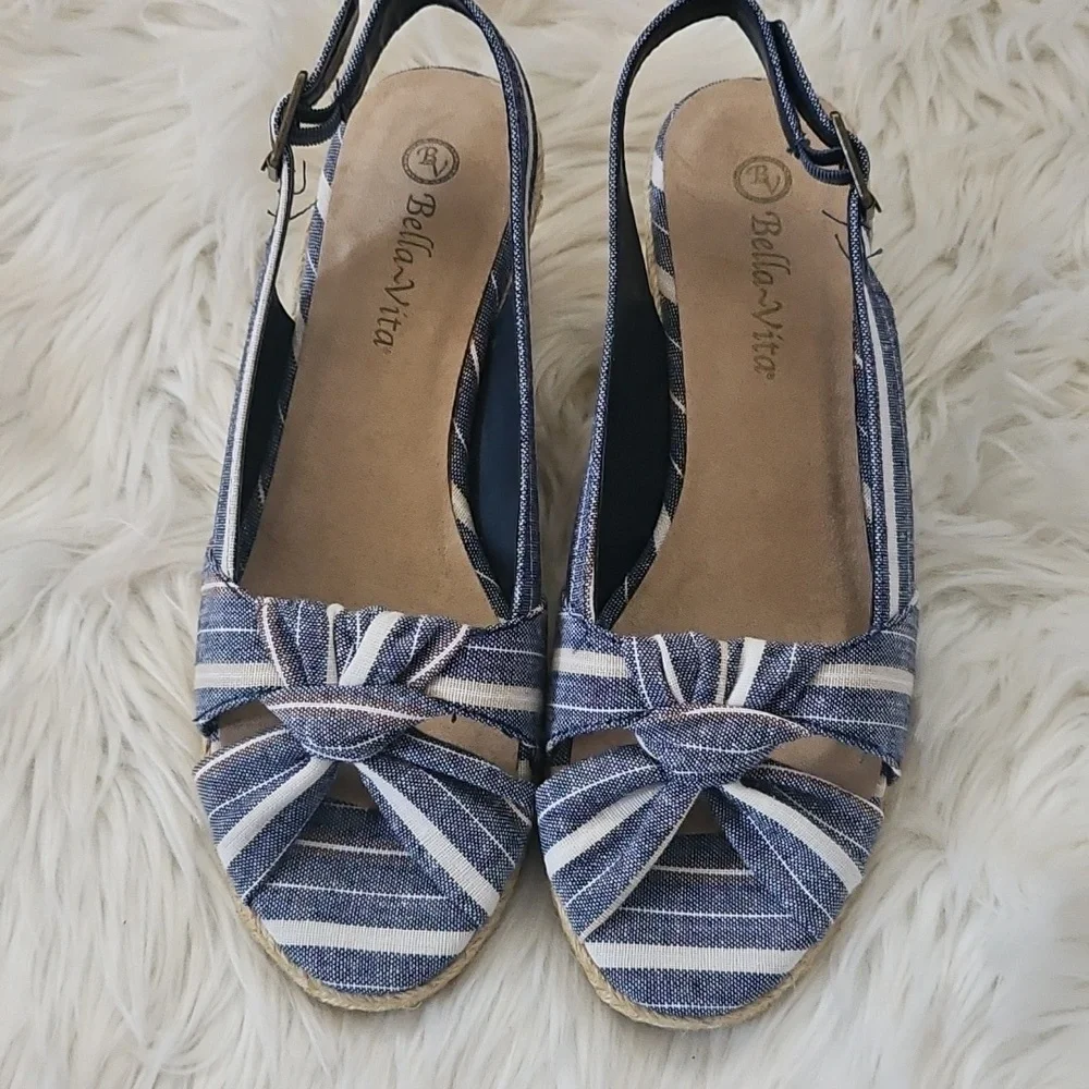 Bella Vita Navy Striped Espadrille Sandals NIB